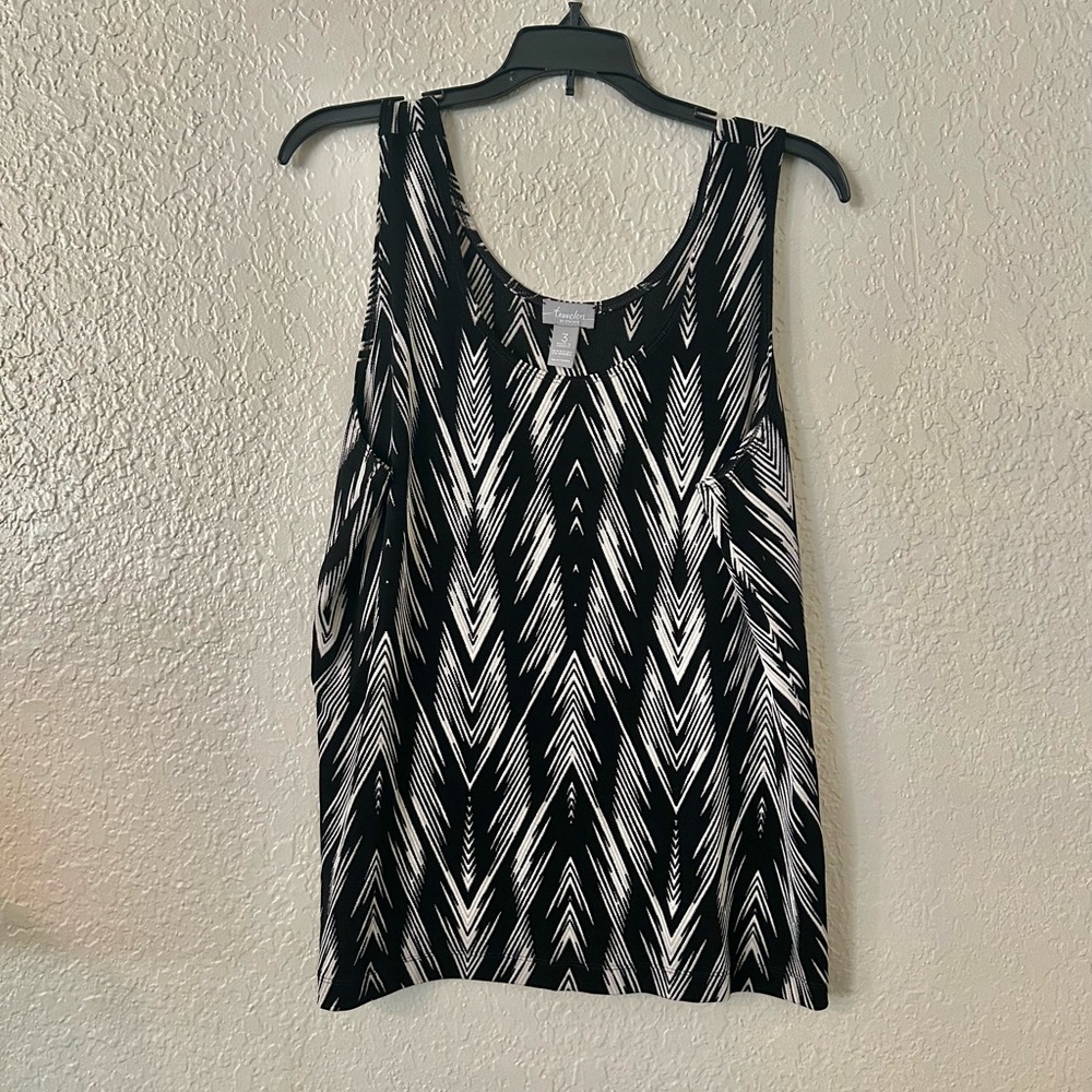 Monochrome Graphic Tank Top with Relaxed Fit